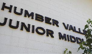 <h1>SCHOOLS</h1><p>There are several well-known learning establishments in the area. </p>